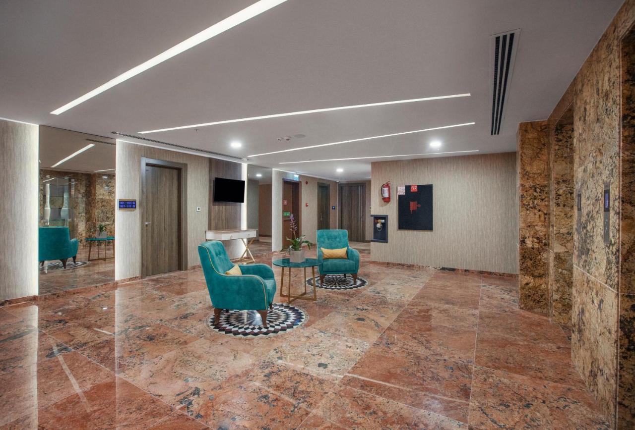 Royal Tulip Hotel & Casino, Tbilisi Exteriér fotografie Lobby