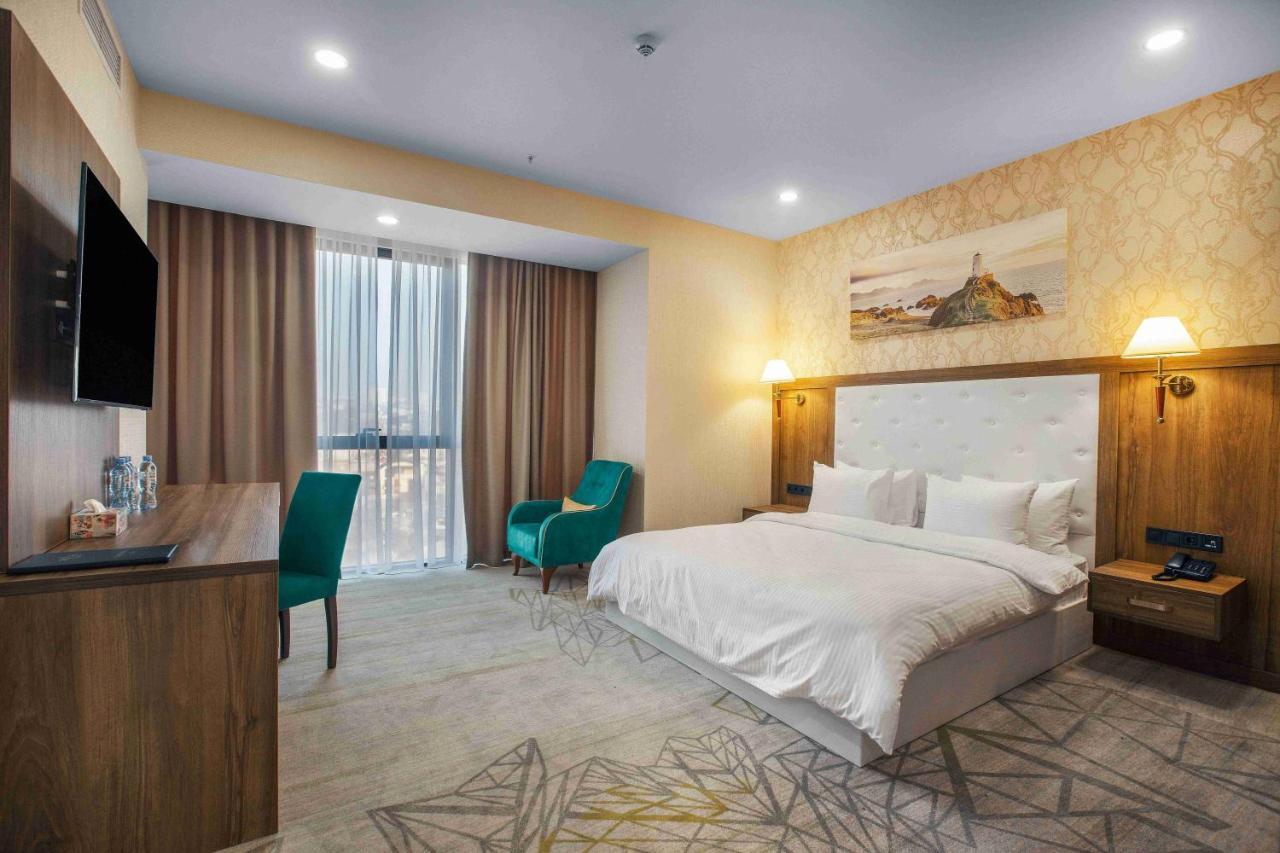 Royal Tulip Hotel & Casino, Tbilisi Exteriér fotografie Deluxe room