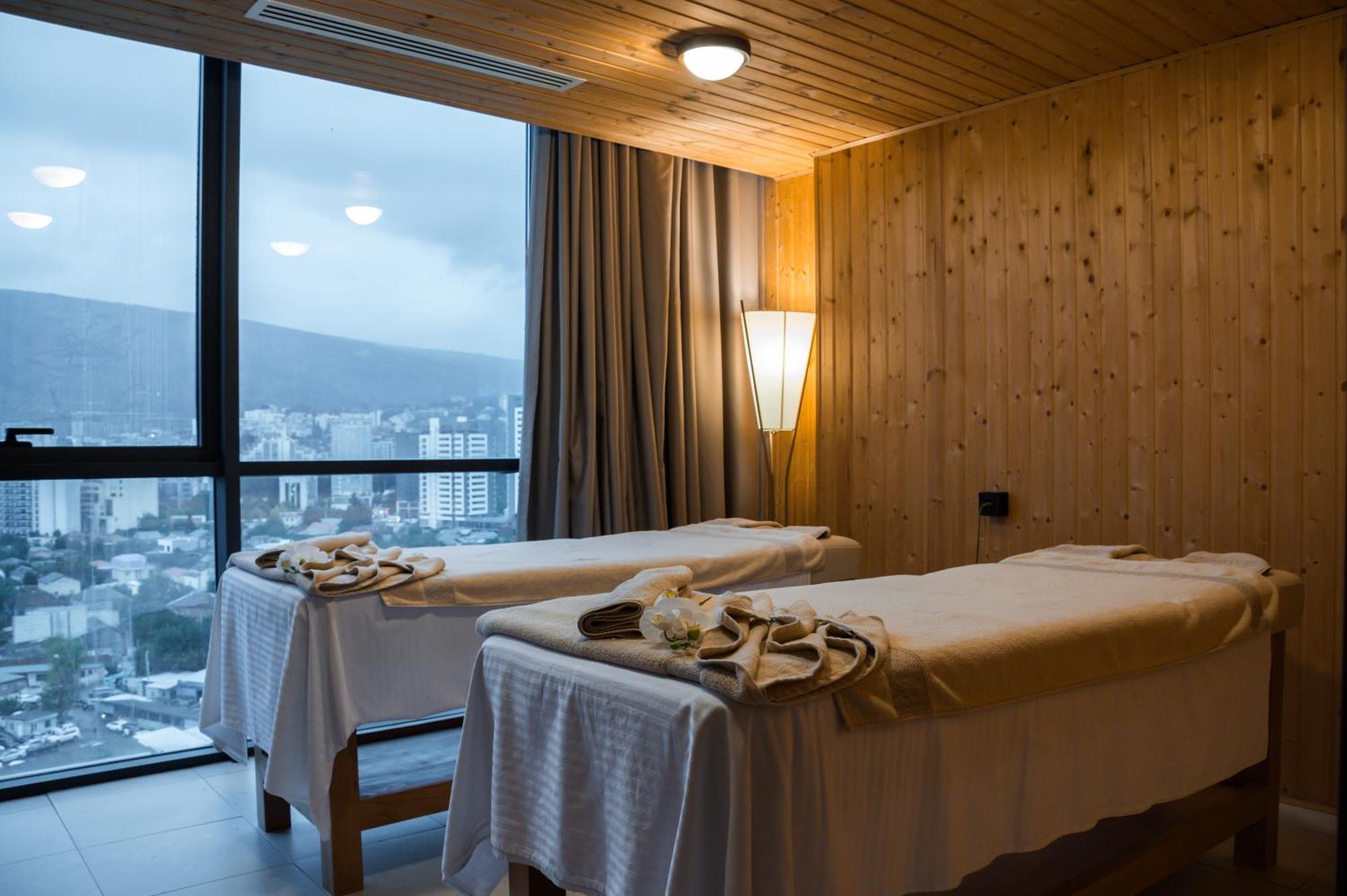 Royal Tulip Hotel & Casino, Tbilisi Exteriér fotografie Massage beds